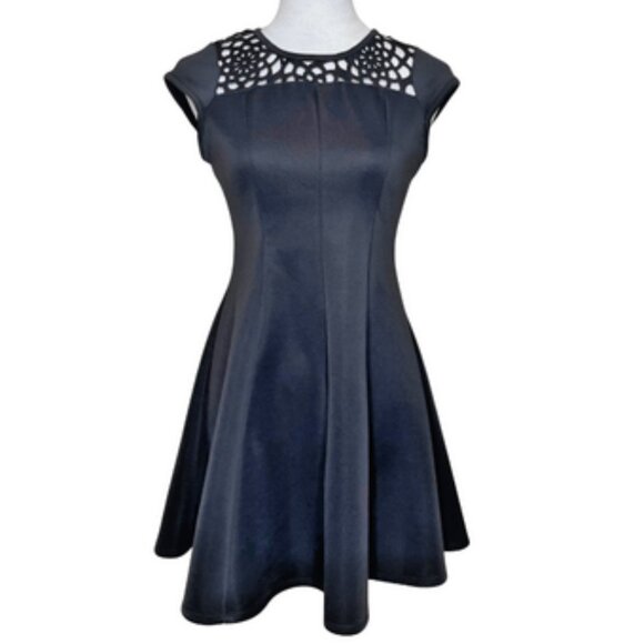 Ten Sixty Sherman Black Cap Sleeve Floral Cut Out Mini Dress Size XL Event - Picture 1 of 10